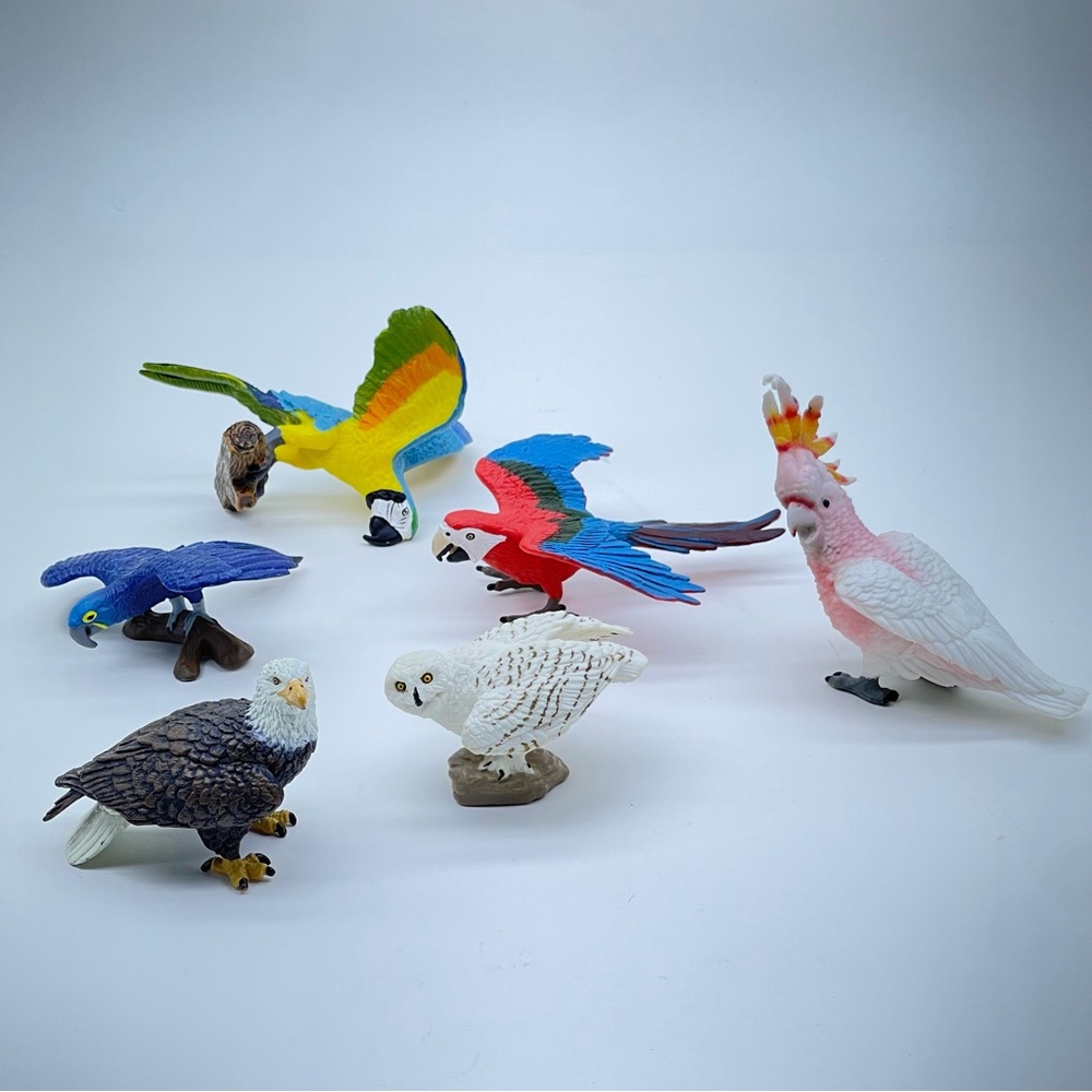 Wings of the World Birds Figure Safari Ltd Educational  Figure Toy Parrot Owl